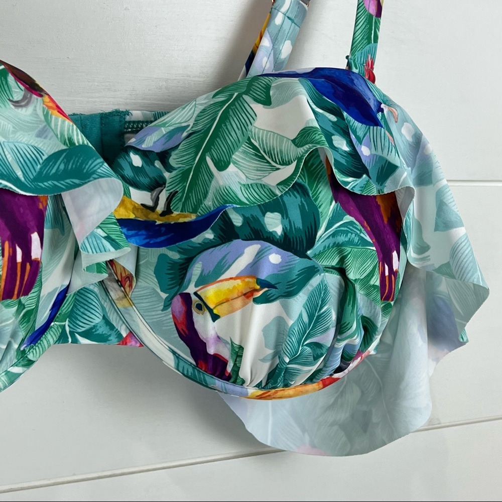GabiFresh x Swimsuits for All 18 E/F Waterslide Tropical Bikini Swim Top - Picture 3 of 9